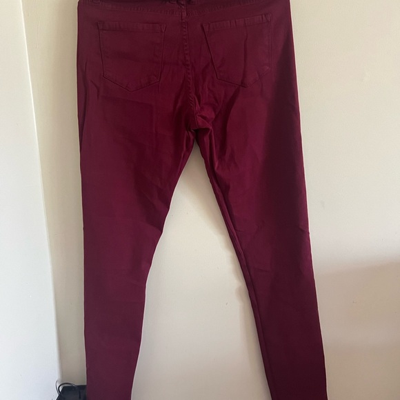 Alloy Apparel Women’s Tall burgundy red Jeans size 10x35 - Picture 2 of 3